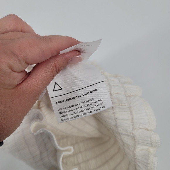 Reformation White Ruffle Shoulder Smocked Crop Top Size S - Picture 4 of 6